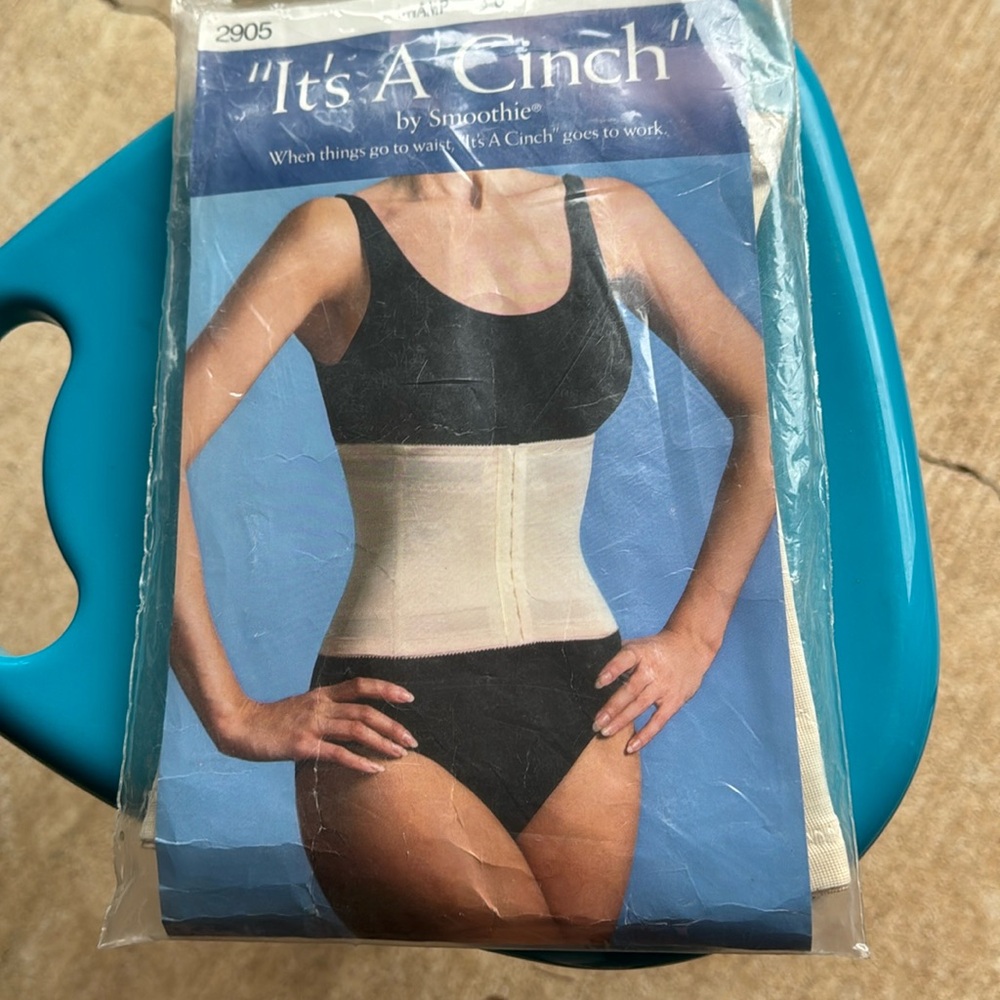 NOS Vintage Smoothie “it’s a cinch” shaper beige Champagne sz 30